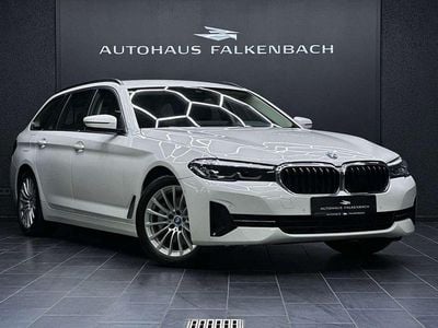 Gebraucht BMW 530e Sport Line 292 PS (214 kW) 2022 Weiß Kombi