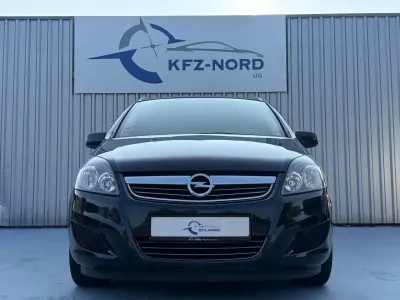 Gebraucht Opel Zafira Family 116 PS (85 kW) 2013 Schwarz Van / Kleinbus