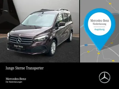 Gebraucht Mercedes T180 Progressive 131 PS (96 kW) 2024 Rot Van / Kleinbus