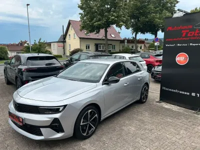Gebraucht Opel Astra 131 PS (96 kW) 2024 Silber Kleinwagen