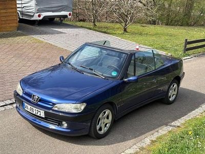 Gebraucht Peugeot 306 Cabriolet 132 PS (97 kW) 1997 Blau Cabrio