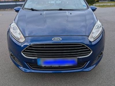 Second-hand Ford Fiesta Titanium 95 CP (69 kW) 2015 Albastru Hatchback