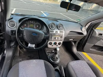 Gebraucht Ford Fiesta 80 PS (58 kW) 2007 Schwarz Kleinwagen