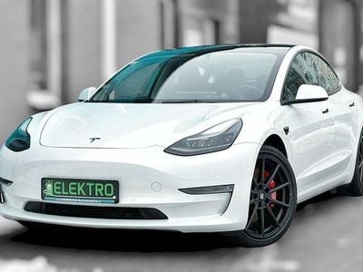 Weiß Gebraucht 2021 Tesla Model 3 Performance Limousine | 33.900 € (Etwas zu teuer)