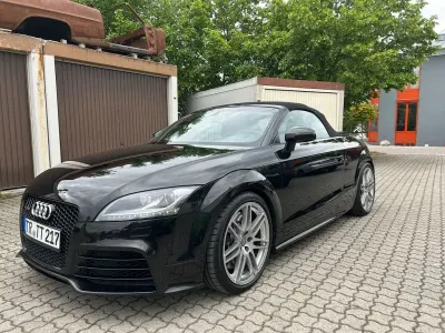 Używany Audi TT RS Sport 340 KM (250 kW) 2011 Czarny Kabriolet