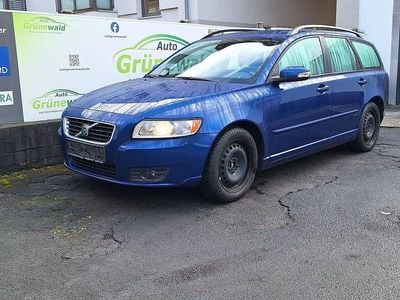 Gebraucht Volvo V50 Momentum 145 PS (106 kW) 2008 Blau Kombi