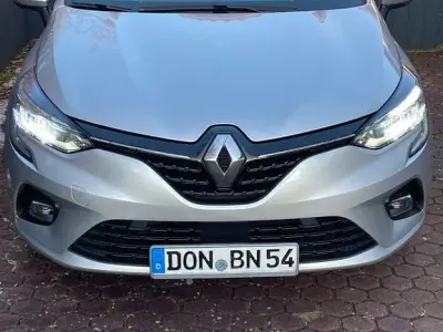 Gebraucht Renault Clio Experience 140 PS (102 kW) 2021 Grau Kleinwagen