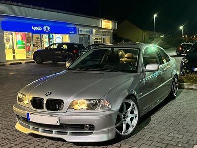 BMW 323