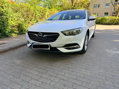 Używany Opel Insignia 136 KM (100 kW) 2018 Biały Kombi