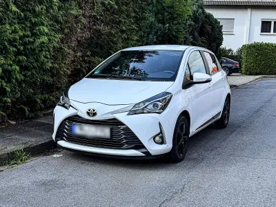 Gebraucht Toyota Yaris 111 PS (81 kW) 2019 Weiß Kleinwagen