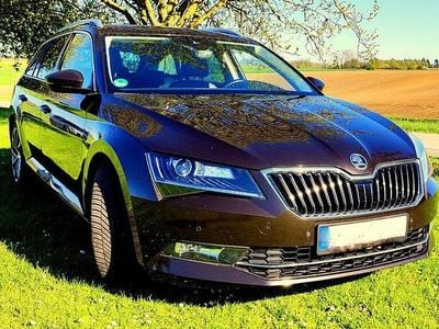 Używany Skoda Superb LAURIN & KLEMENT 190 KM (139 kW) 2017 Brązowy Sedan/Limuzyna