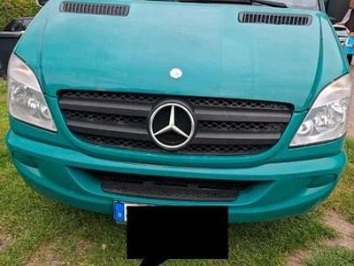 Gebraucht Mercedes Sprinter 163 PS (119 kW) 2011 Grün Van