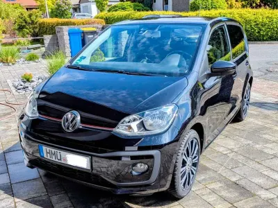 Usado VW up! IQ Drive 60 HP (44 kW) 2019 Preto Citadino
