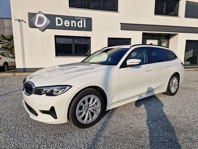 Alpinweiss iii Gebraucht 2022 BMW 330 Kombi | 27.600 € (Superpreis)