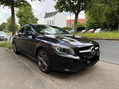 Violet Gebraucht 2015 Mercedes CLA220 Limousine | 14.500 €