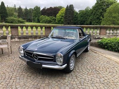 Gebraucht Mercedes 250 150 PS (110 kW) 1967 Blau Cabrio