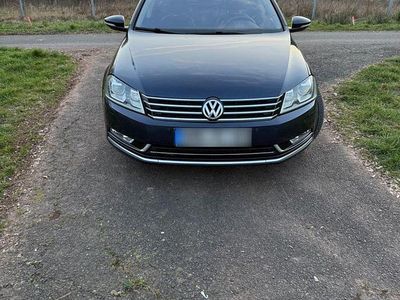 Gebraucht VW Passat Highline 170 PS (125 kW) 2011 Blau Kombi