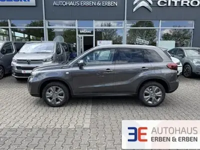Neu Suzuki Vitara Comfort 110 PS (80 kW) 2026 Grau SUV