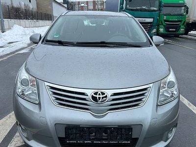Gebraucht Toyota Avensis 147 PS (108 kW) 2011 Silber Limousine
