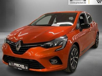 Gebraucht Renault Clio V Zen 115 PS (84 kW) 2022 Valenciaorange metallic (metallic) Kleinwagen