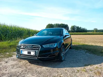Gebraucht Audi S3 Sportback Comfort 300 PS (220 kW) 2015 Schwarz Kleinwagen