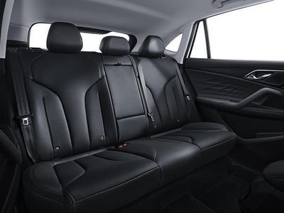 Neu MG HS Luxury 272 PS (200 kW) 2026 Pearl white SUV