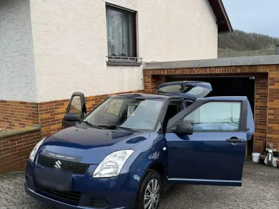 Usata Suzuki Swift 92 CV (67 kW) 2009 Blu Utilitaria