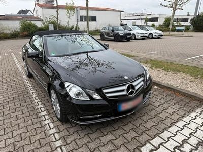 Usata Mercedes E200 184 CV (135 kW) 2011 Nero Cabrio