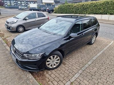 Second-hand VW Passat 120 CP (88 kW) 2019 Negru Break