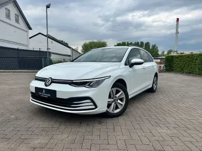 Gebraucht VW Golf VIII Life 116 PS (85 kW) 2023 Weiß Limousine