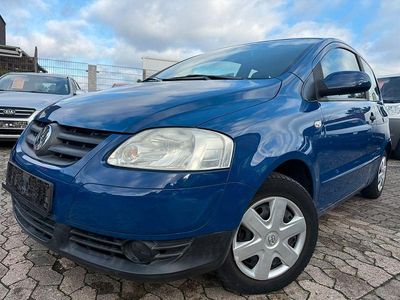 Gebraucht VW Fox 54 PS (39 kW) 2010 Blau Kleinwagen