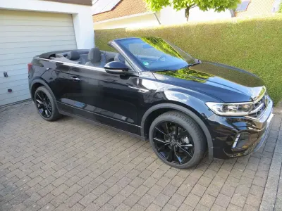 Gebraucht VW T-Roc Cabriolet R-line 150 PS (110 kW) 2024 Schwarz Cabrio