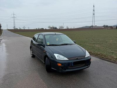 Gebraucht Ford Focus 115 PS (84 kW) 2000 Blau Coupé