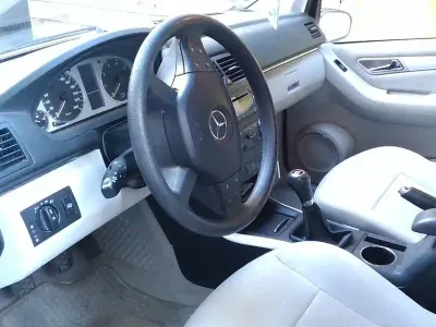 Gebraucht Mercedes B200 136 PS (100 kW) 2006 Schwarz Van / Kleinbus