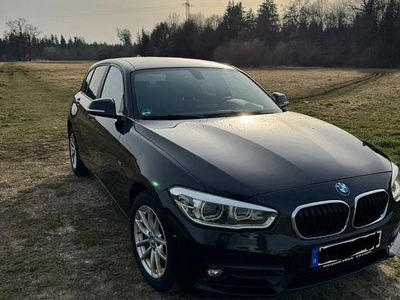 Gebraucht BMW 120 Sport Line 190 PS (139 kW) 2017 Schwarz Kleinwagen