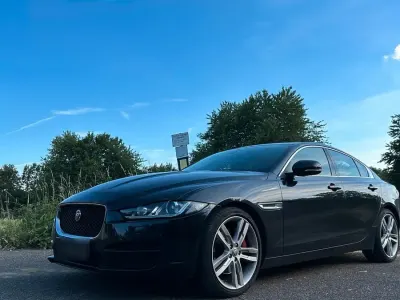 Gebraucht Jaguar XE Prestige 200 PS (147 kW) 2016 Schwarz Limousine