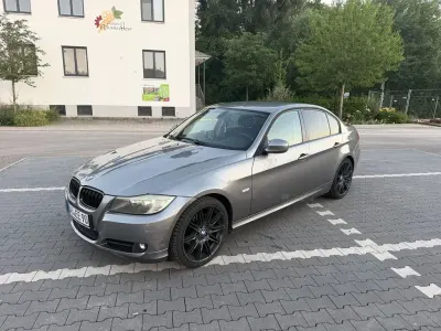 Gebraucht BMW 320 170 PS (125 kW) 2009 Grau Limousine