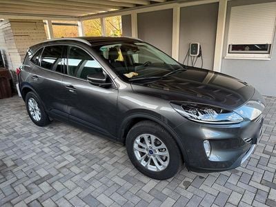Grau Gebraucht 2022 Ford Kuga Titanium SUV | 21.500 € (Superpreis)