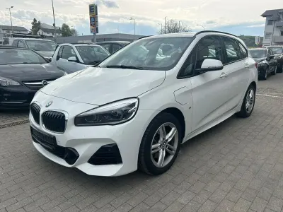 Gebraucht BMW 225 Active Tourer M Sport 136 PS (100 kW) 2020 Weiß Van / Kleinbus