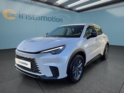 Neu Lexus LBX 136 PS (100 kW) 2026 Weiß SUV