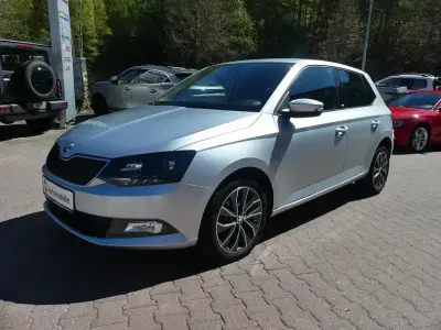 Gebraucht Skoda Fabia 110 PS (80 kW) 2015 Silber Limousine