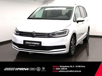 Weiß Gebraucht 2022 VW Touran Active Van / Kleinbus | 24.900 € (Fairer Preis)