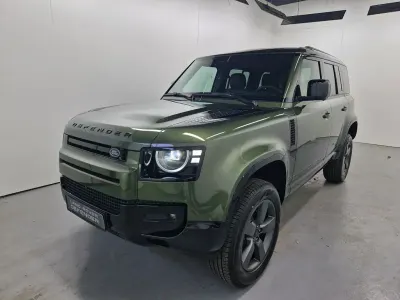 Neu Land Rover Defender SE Dynamic 249 PS (183 kW) 2026 Wollstone green SUV