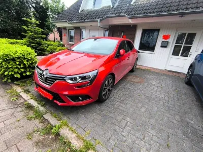 Gebraucht Renault Mégane Bose Edition 132 PS (97 kW) 2016 Rot Limousine