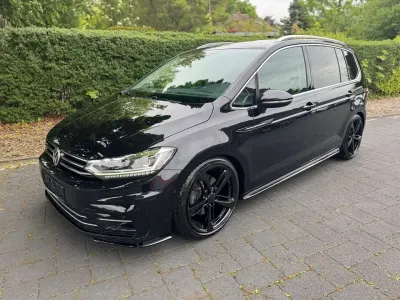 Gebraucht VW Touran R-line 190 PS (139 kW) 2017 Schwarz Van / Kleinbus