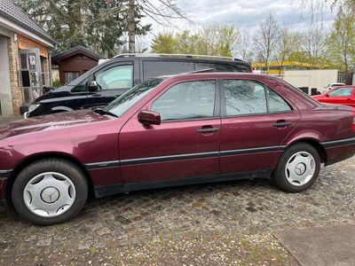 gebraucht Mercedes C180 Classic Automatik