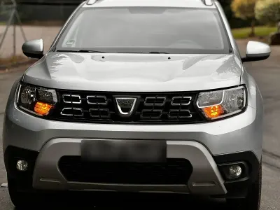Gebraucht Dacia Duster Prestige 115 PS (84 kW) 2020 Silber SUV
