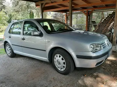 Gebraucht VW Golf III 100 PS (73 kW) 1999 Silber Limousine