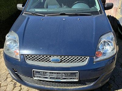 Usata Ford Fiesta 80 CV (58 kW) 2008 Blu Utilitaria