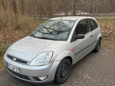 Brugt Ford Fiesta 80 HK (58 kW) 2003 Sølv Hatchback